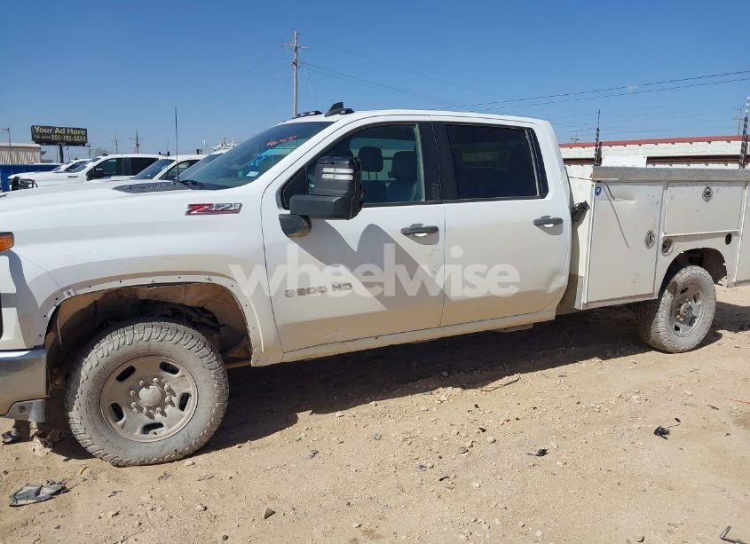 Photo 9 of 2020 Chevrolet Silverado 2500HD 4WD LONG BED WT (VIN 1GC4YLEY3LF158487)