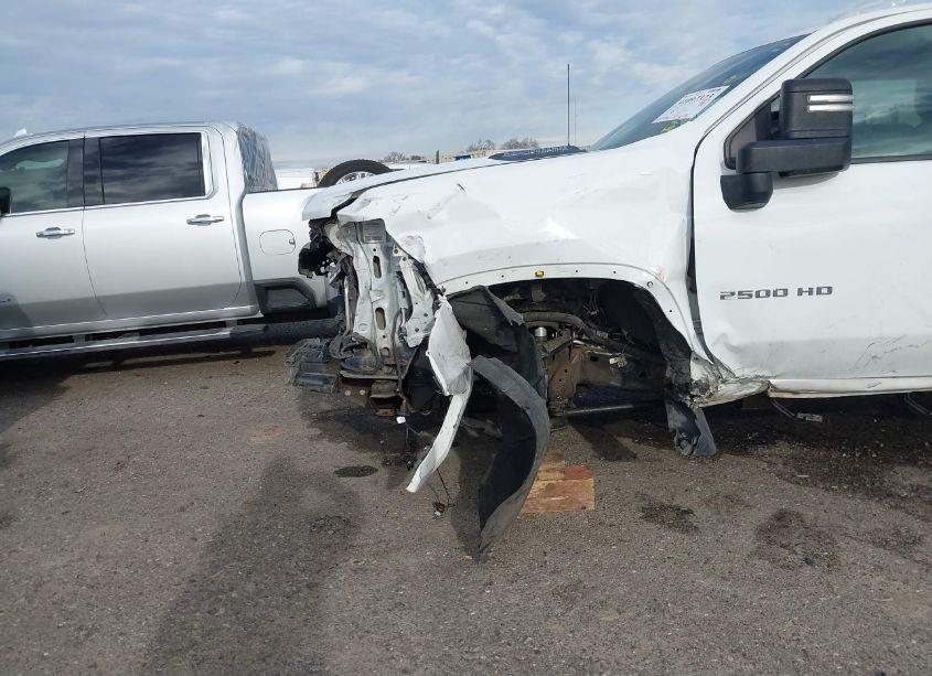 Photo 11 of 2020 Chevrolet Silverado 2500HD 4WD STANDARD BED WT (VIN 1GC4YLEY4LF326170)