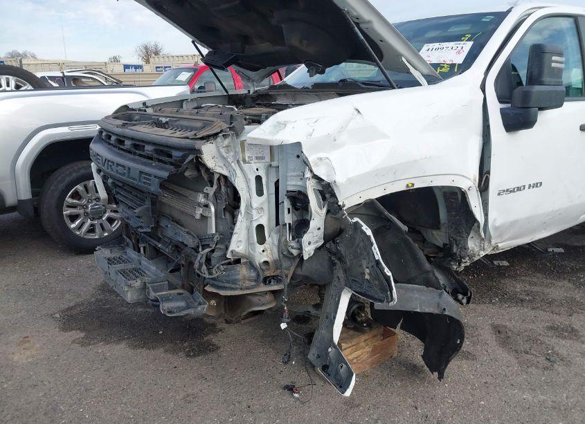 Photo 15 of 2020 Chevrolet Silverado 2500HD 4WD STANDARD BED WT (VIN 1GC4YLEY4LF326170)