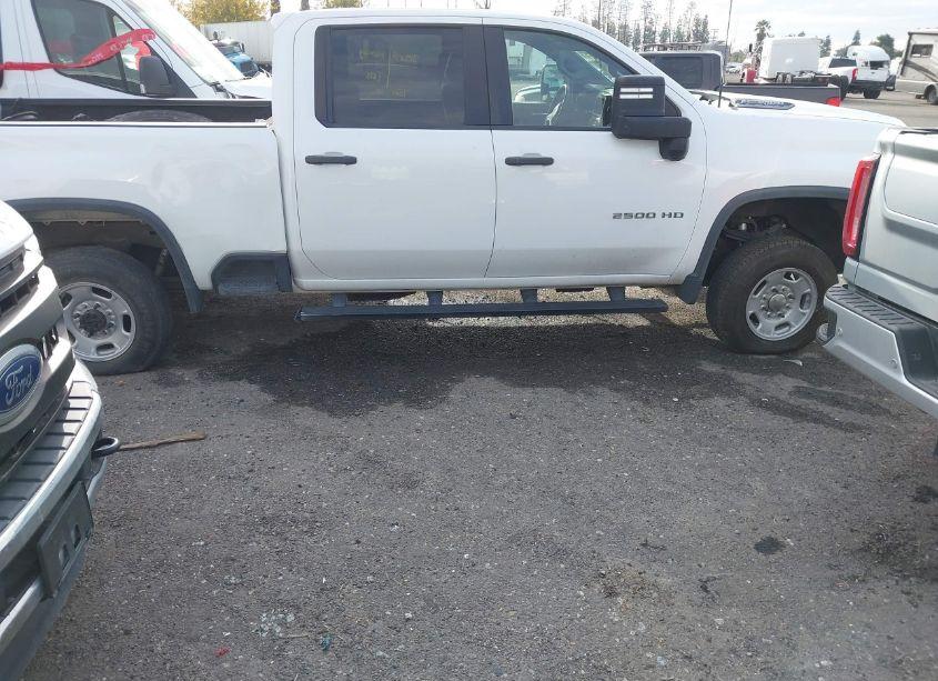 Photo 17 of 2020 Chevrolet Silverado 2500HD 4WD STANDARD BED WT (VIN 1GC4YLEY4LF326170)