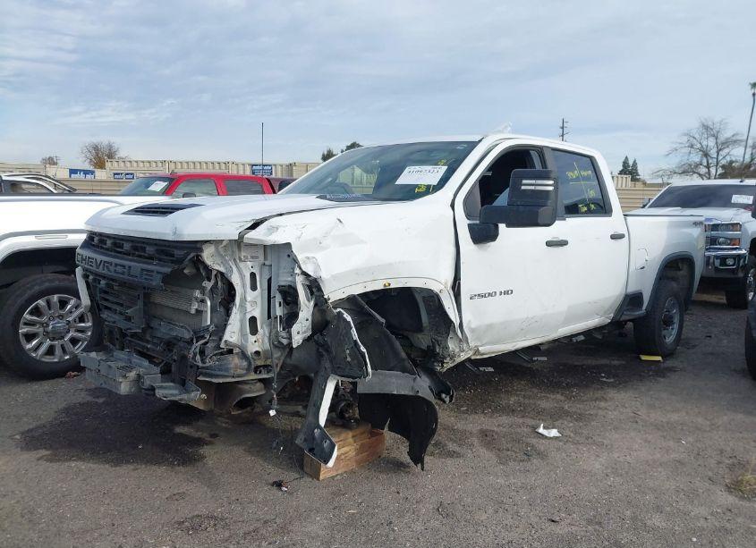 Photo 2 of 2020 Chevrolet Silverado 2500HD 4WD STANDARD BED WT (VIN 1GC4YLEY4LF326170)
