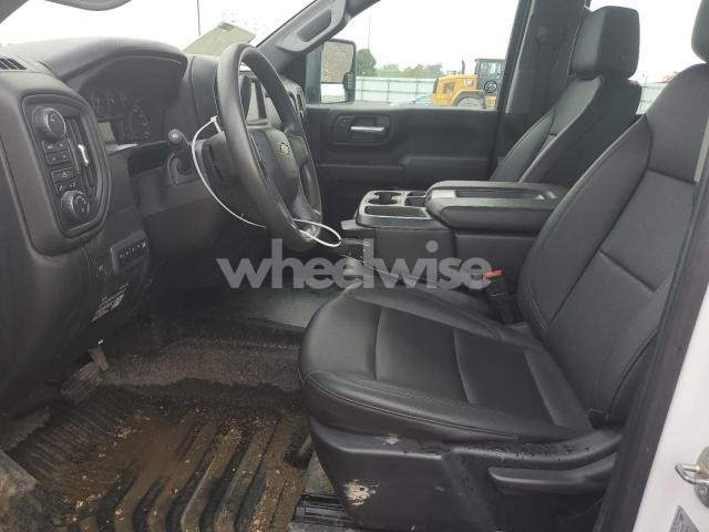 Photo 4 of 2024 CHEVROLET SILVERADO K2500 HEAVY DUTY (VIN 1GC4YLEY6RF191203)