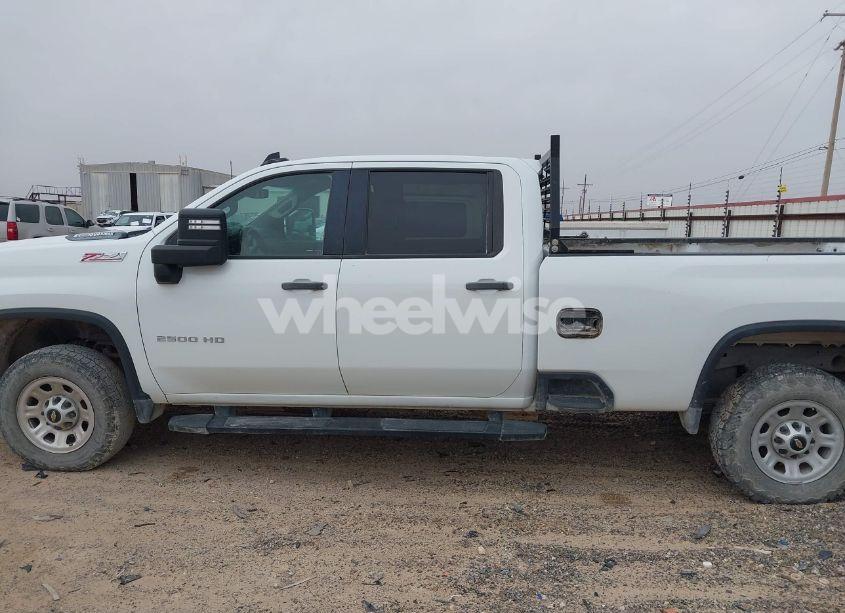 Photo 14 of 2020 Chevrolet Silverado 2500HD 4WD LONG BED WT (VIN 1GC4YLEYOLF158575)