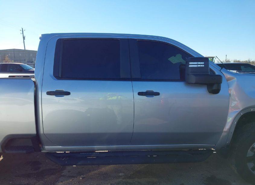 Photo 13 of 2020 Chevrolet Silverado 2500HD 4WD STANDARD BED CUSTOM (VIN 1GC4YME71LF316001)