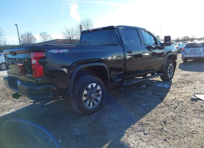 Photo 4 of 2024 Chevrolet Silverado 2500HD 4WD STANDARD BED CUSTOM (VIN 1GC4YME71RF386770)