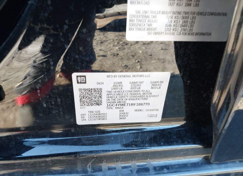 Photo 9 of 2024 Chevrolet Silverado 2500HD 4WD STANDARD BED CUSTOM (VIN 1GC4YME71RF386770)