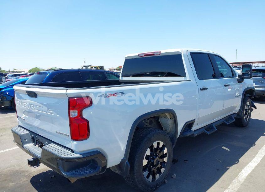 Photo 4 of 2020 Chevrolet Silverado 2500HD 4WD STANDARD BED CUSTOM (VIN 1GC4YME74LF105911)
