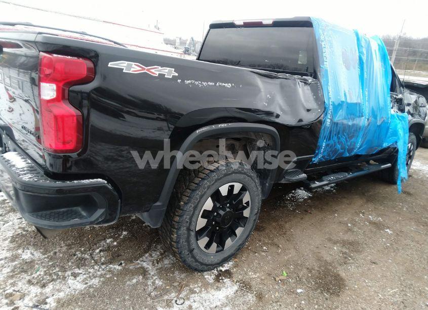 Photo 4 of 2020 Chevrolet Silverado 2500HD 4WD LONG BED CUSTOM/4WD STANDARD BED CUSTOM (VIN 1GC4YME74LF205510)