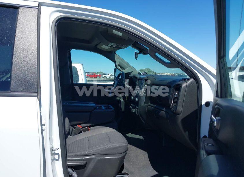 Photo 12 of 2022 Chevrolet Silverado 2500HD 4WD STANDARD BED CUSTOM (VIN 1GC4YME75NF356181)