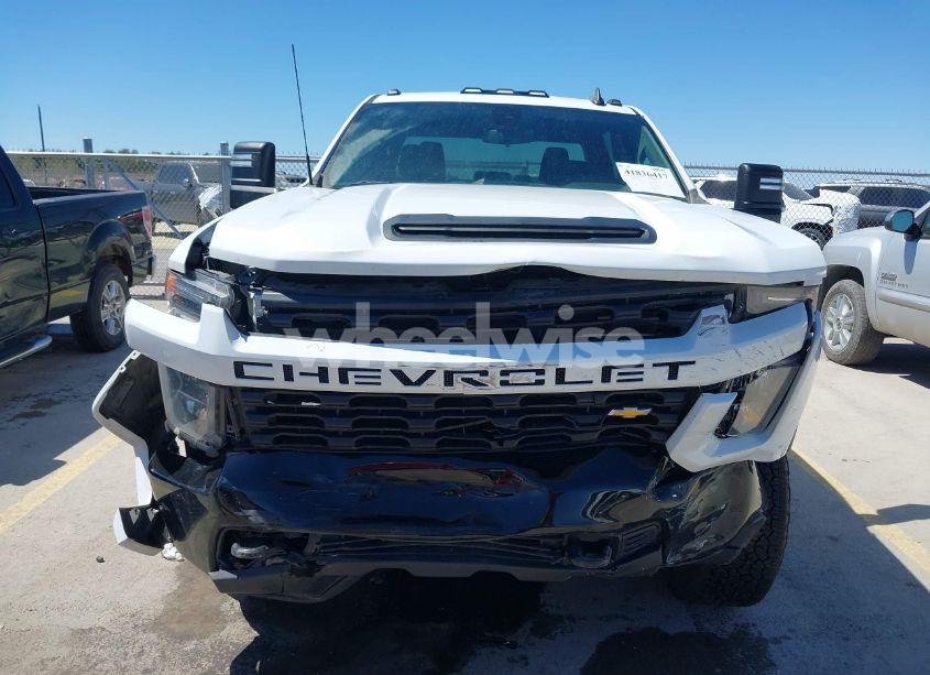 Photo 13 of 2022 Chevrolet Silverado 2500HD 4WD STANDARD BED CUSTOM (VIN 1GC4YME75NF356181)