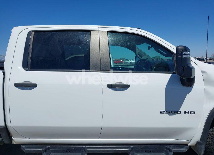 Photo 14 of 2022 Chevrolet Silverado 2500HD 4WD STANDARD BED CUSTOM (VIN 1GC4YME75NF356181)