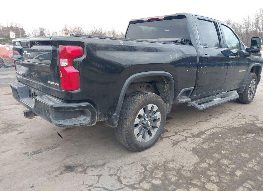 Photo 4 of 2024 Chevrolet Silverado 2500HD 4WD STANDARD BED CUSTOM (VIN 1GC4YME79RF111566)
