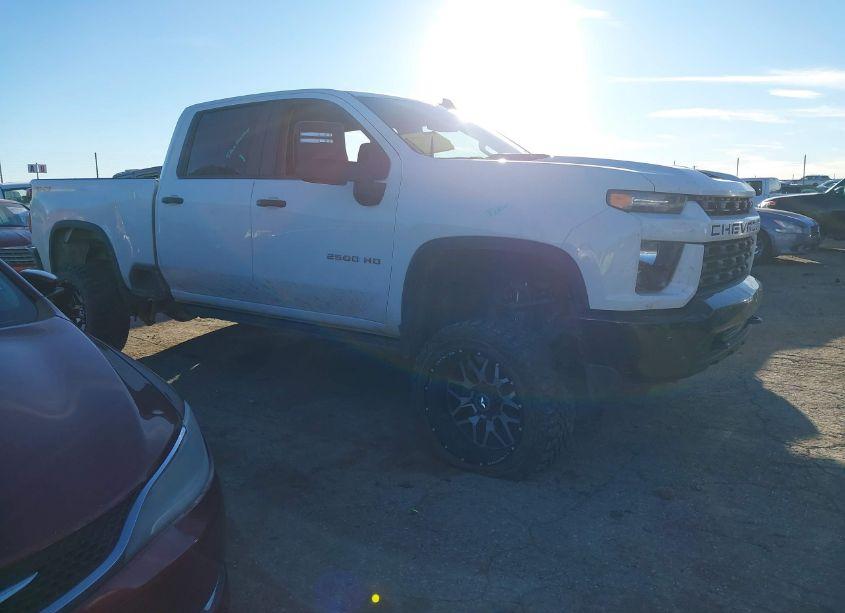 2022 Chevrolet Silverado 2500HD 4WD STANDARD BED CUSTOM (VIN 1GC4YMEY4NF132554) main photo