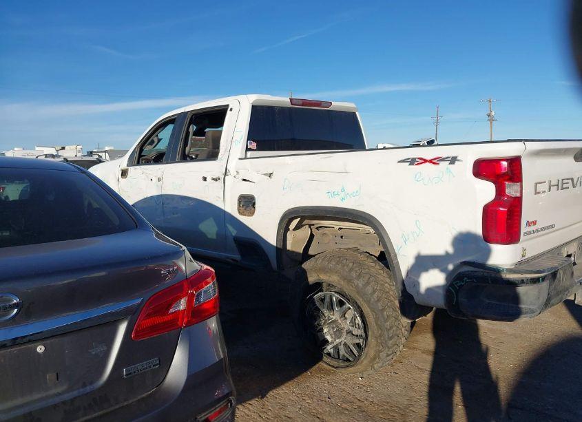 Photo 14 of 2022 Chevrolet Silverado 2500HD 4WD STANDARD BED CUSTOM (VIN 1GC4YMEY4NF132554)