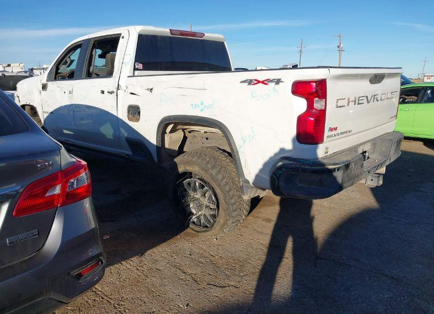 Photo 3 of 2022 Chevrolet Silverado 2500HD 4WD STANDARD BED CUSTOM (VIN 1GC4YMEY4NF132554)