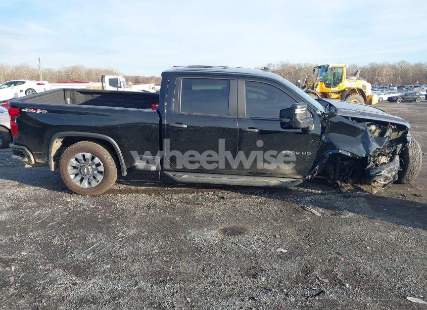 Photo 13 of 2022 Chevrolet Silverado 2500HD 4WD STANDARD BED CUSTOM (VIN 1GC4YMEY4NF204305)