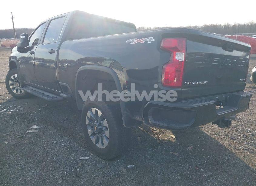 Photo 3 of 2022 Chevrolet Silverado 2500HD 4WD STANDARD BED CUSTOM (VIN 1GC4YMEY4NF204305)