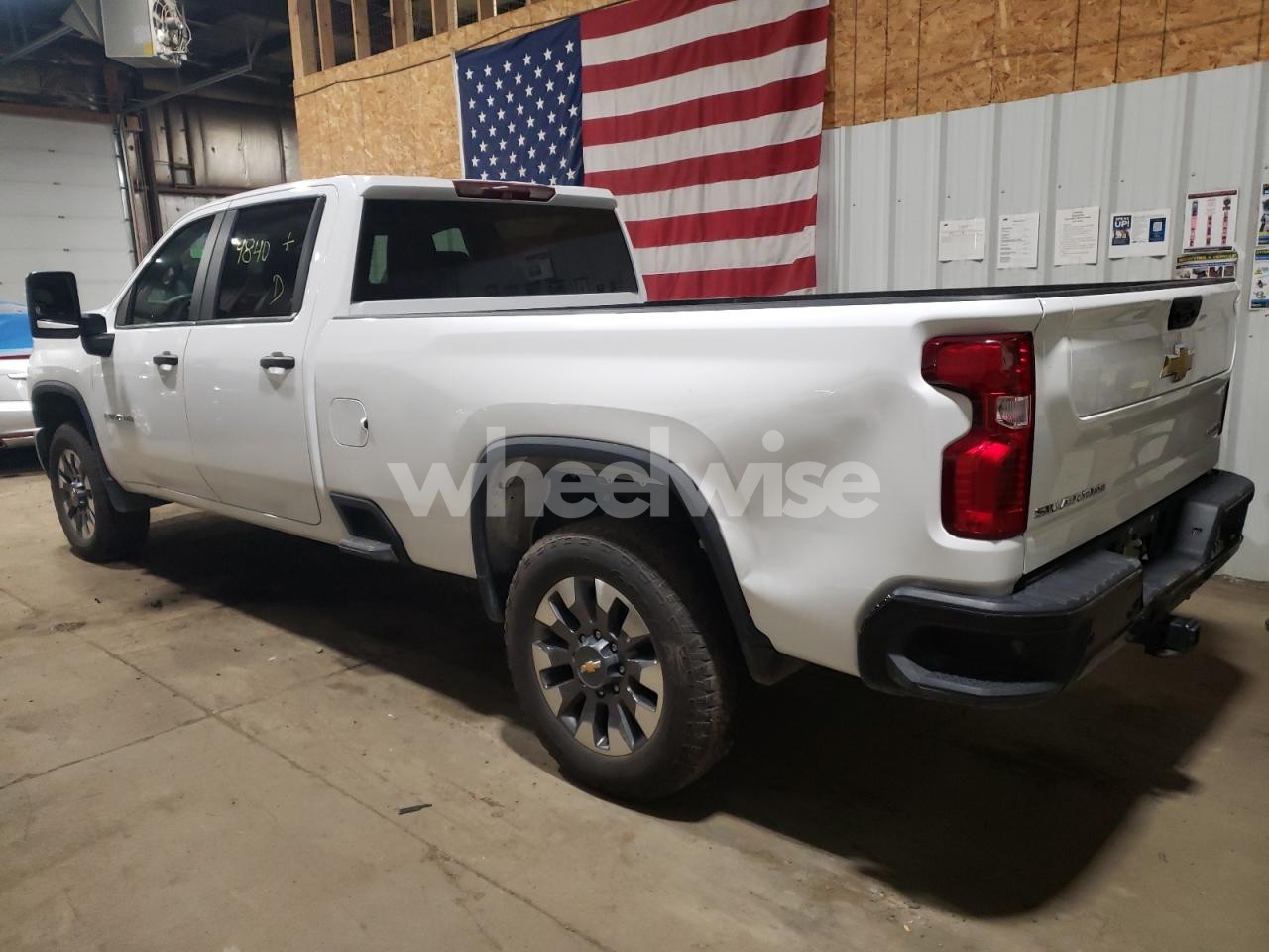 Photo 2 of 2024 CHEVROLET SILVERADO K2500 CUSTOM (VIN 1GC4YMEY7RF339767)