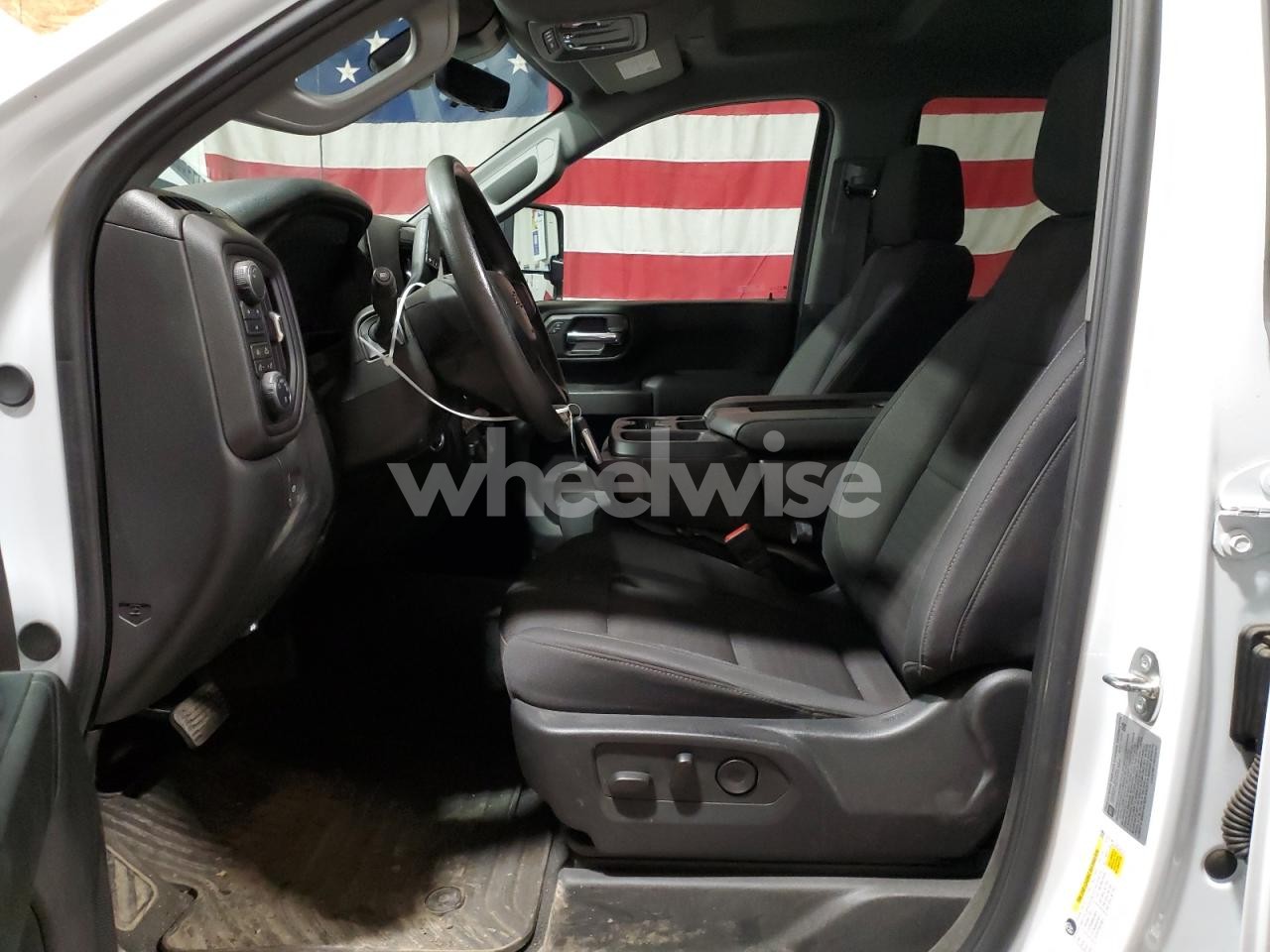 Photo 7 of 2024 CHEVROLET SILVERADO K2500 CUSTOM (VIN 1GC4YMEY7RF339767)