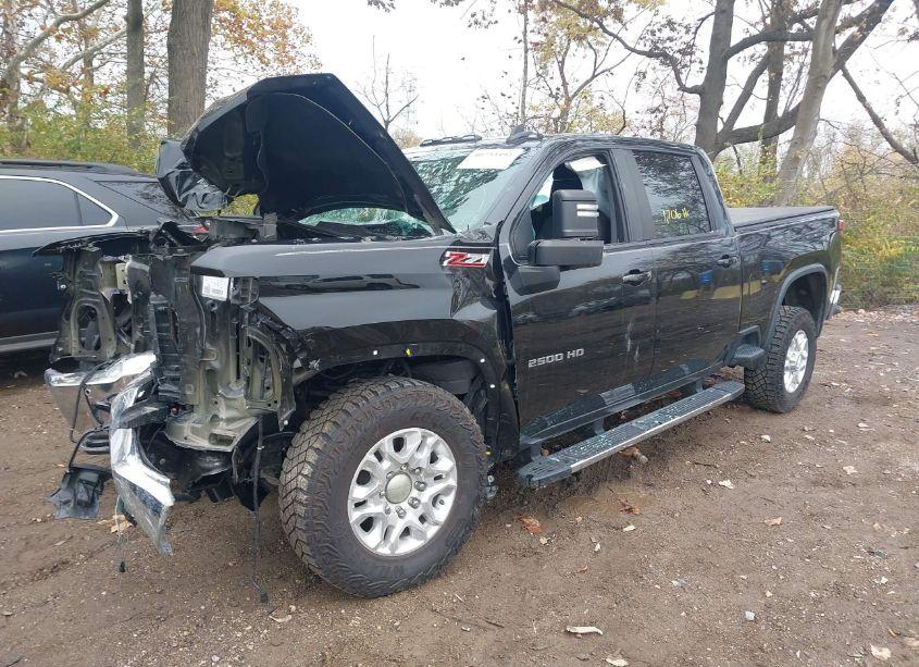 Photo 2 of 2020 Chevrolet Silverado 2500HD 4WD STANDARD BED LT (VIN 1GC4YNE70LF134232)