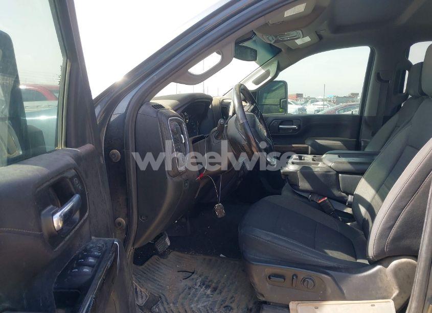 Photo 6 of 2020 Chevrolet Silverado 2500HD 4WD STANDARD BED LT (VIN 1GC4YNE70LF235982)