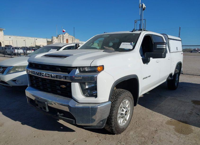 Photo 2 of 2021 Chevrolet Silverado 2500HD 4WD STANDARD BED LT (VIN 1GC4YNE70MF140937)