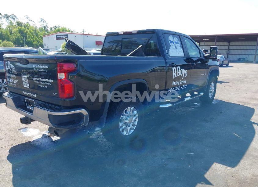 Photo 4 of 2022 Chevrolet Silverado 2500HD 4WD STANDARD BED LT (VIN 1GC4YNE71NF175746)