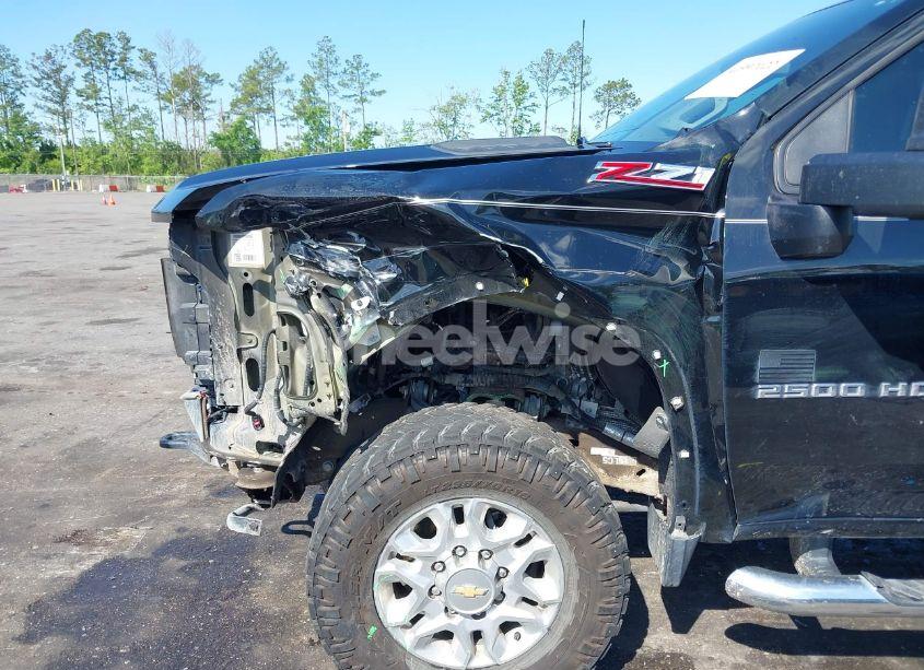 Photo 6 of 2022 Chevrolet Silverado 2500HD 4WD STANDARD BED LT (VIN 1GC4YNE71NF175746)