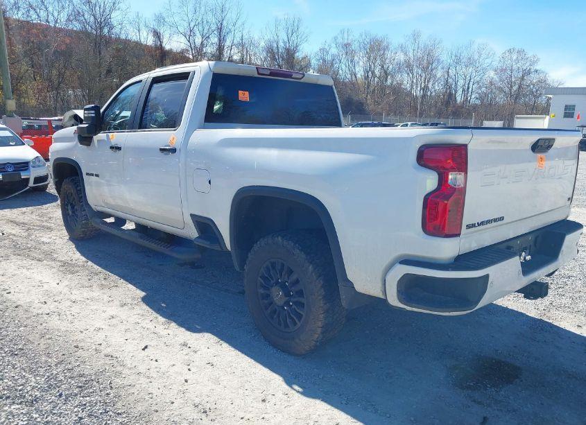 Photo 3 of 2023 Chevrolet Silverado 2500HD (VIN 1GC4YNE72PF149806)