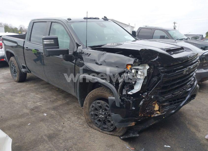 2024 Chevrolet Silverado 2500HD 4WD STANDARD BED LT (VIN 1GC4YNE73RF271061) main photo