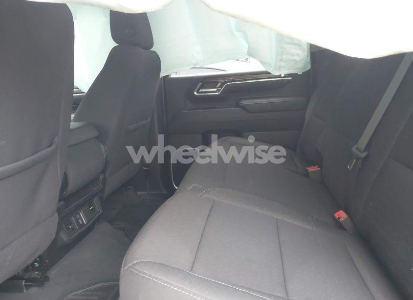 Photo 7 of 2024 Chevrolet Silverado 2500HD 4WD STANDARD BED LT (VIN 1GC4YNE73RF271061)