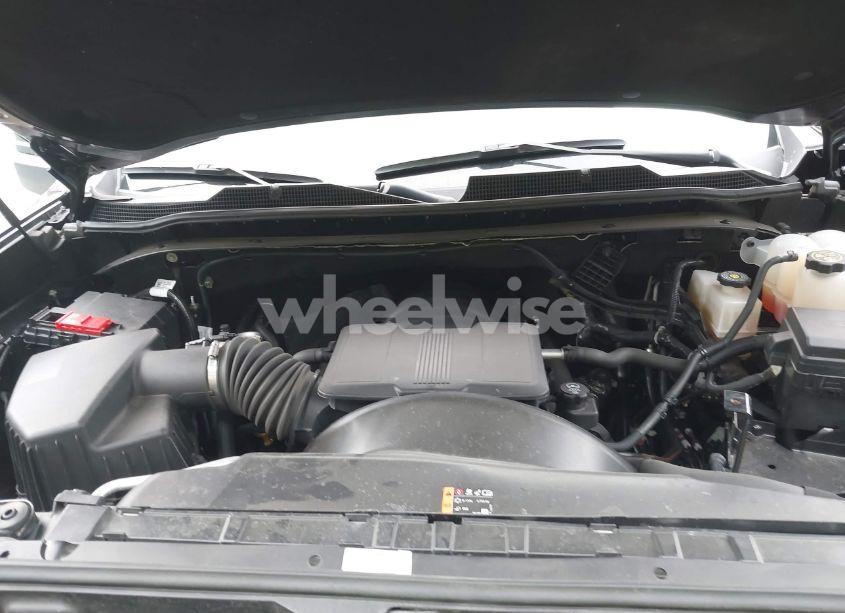 Photo 9 of 2024 Chevrolet Silverado 2500HD 4WD STANDARD BED LT (VIN 1GC4YNE73RF271061)