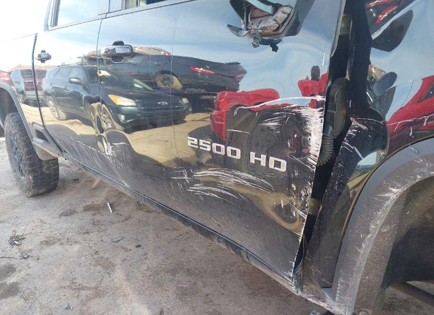 Photo 18 of 2021 Chevrolet Silverado 2500HD 4WD STANDARD BED LT (VIN 1GC4YNE74MF303220)