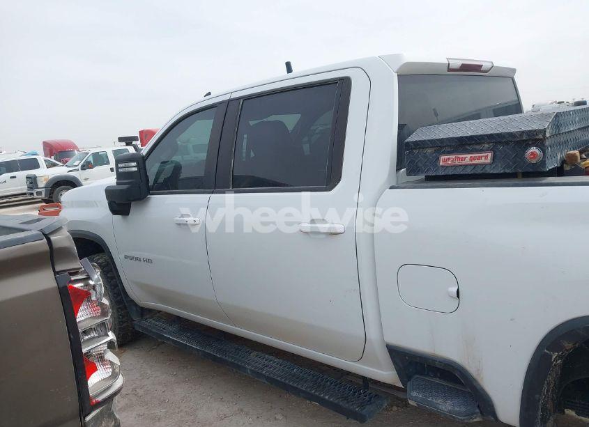 Photo 12 of 2022 Chevrolet Silverado 2500HD 4WD STANDARD BED LT (VIN 1GC4YNE74NF179158)
