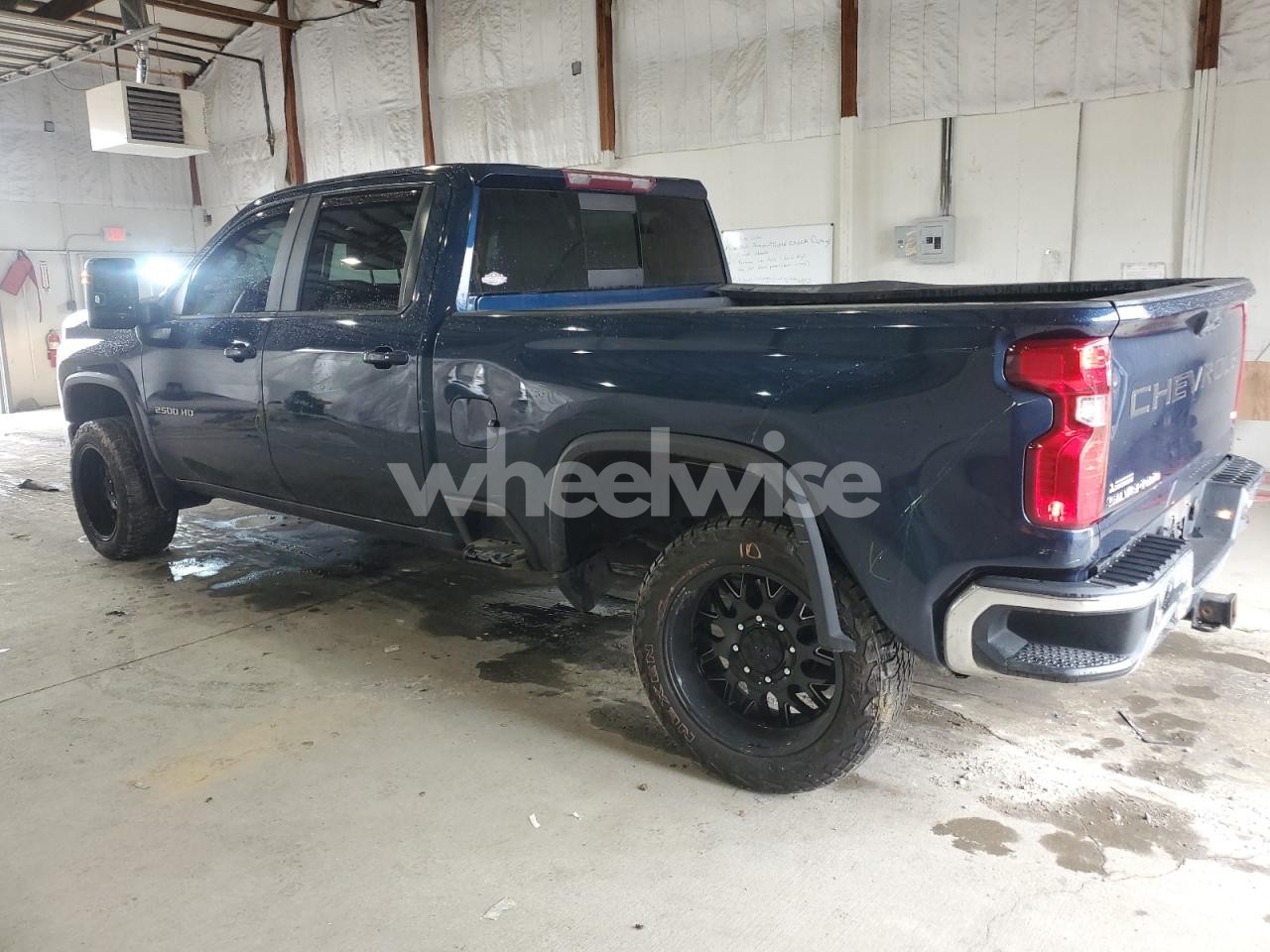 Photo 2 of 2020 CHEVROLET SILVERADO K2500 HEAVY DUTY LT (VIN 1GC4YNE75LF337181)