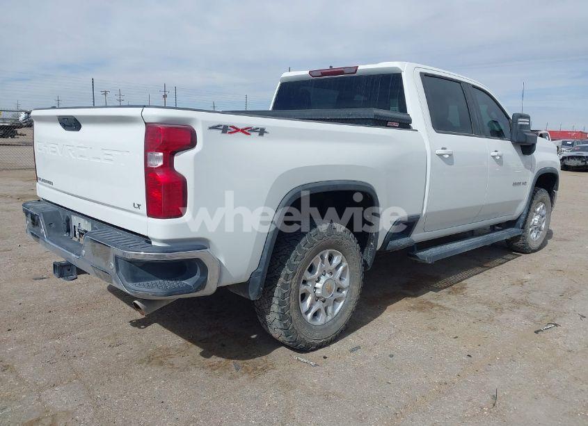 Photo 4 of 2022 Chevrolet Silverado 2500HD 4WD STANDARD BED LT (VIN 1GC4YNE75NF179489)