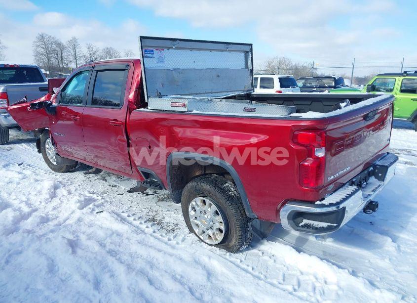 Photo 3 of 2024 Chevrolet Silverado 2500HD 4WD STANDARD BED LT (VIN 1GC4YNE75RF267237)
