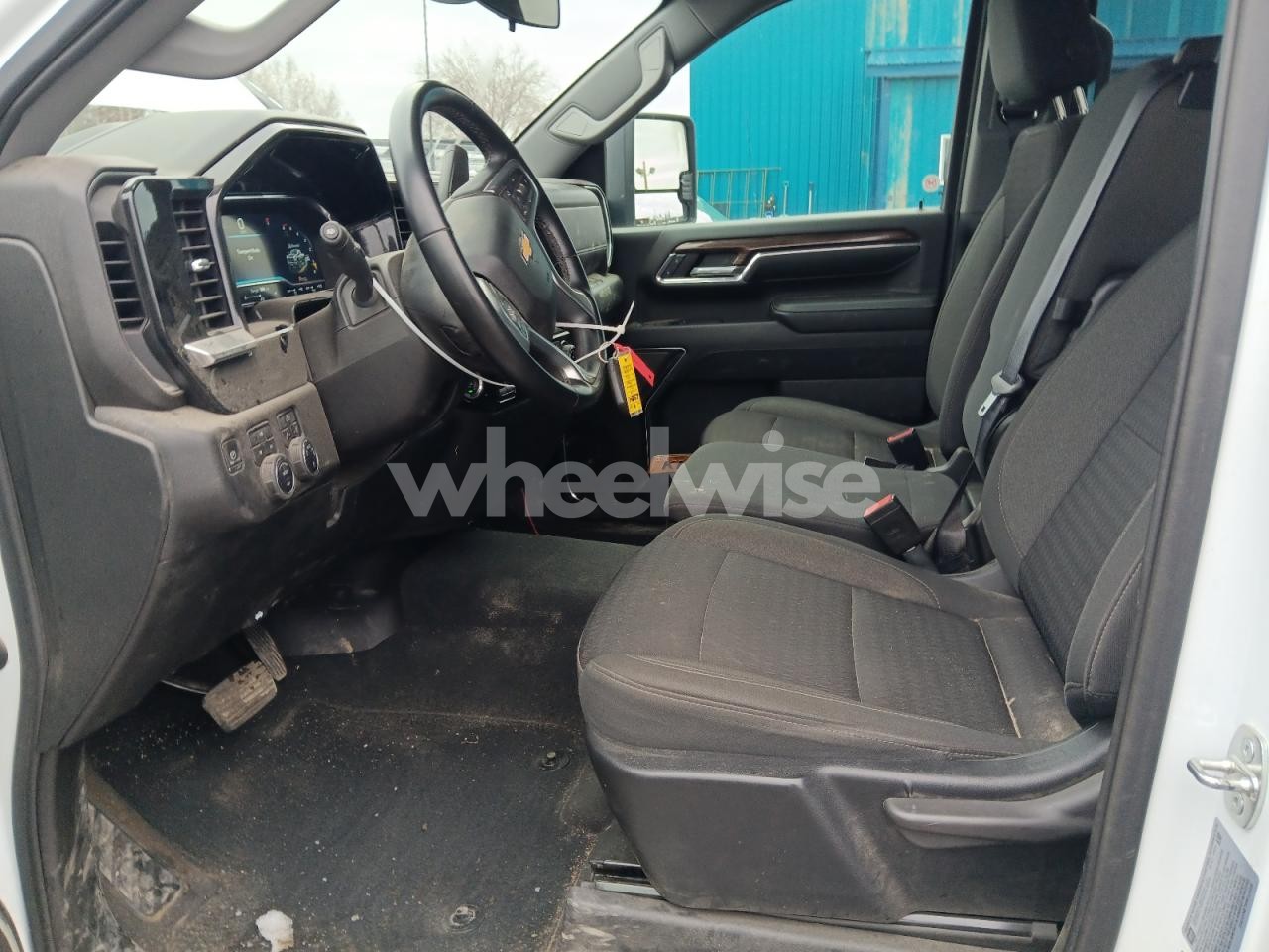 Photo 7 of 2024 CHEVROLET SILVERADO K2500 HEAVY DUTY LT (VIN 1GC4YNE7XRF121335)