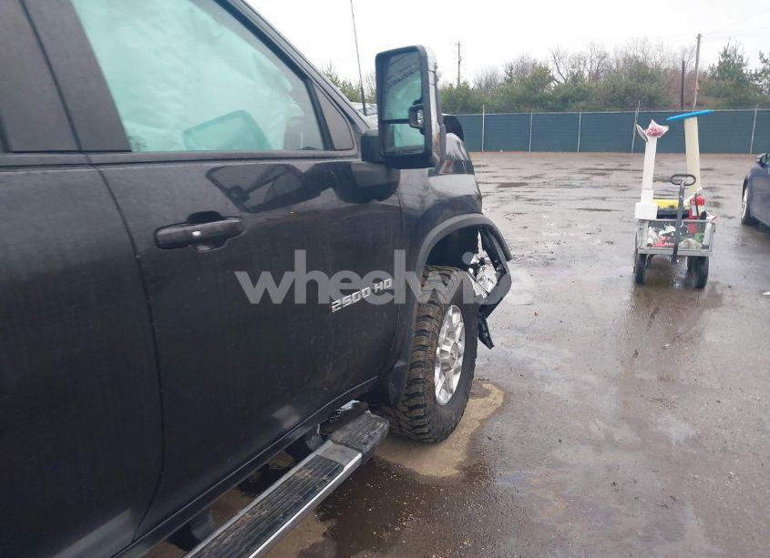 Photo 6 of 2020 Chevrolet Silverado 2500HD 4WD LONG BED LT (VIN 1GC4YNEY0LF299089)