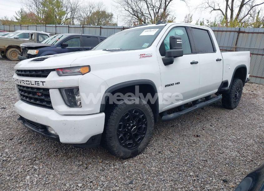 Photo 2 of 2021 Chevrolet Silverado 2500HD 4WD STANDARD BED LT (VIN 1GC4YNEY0MF266207)