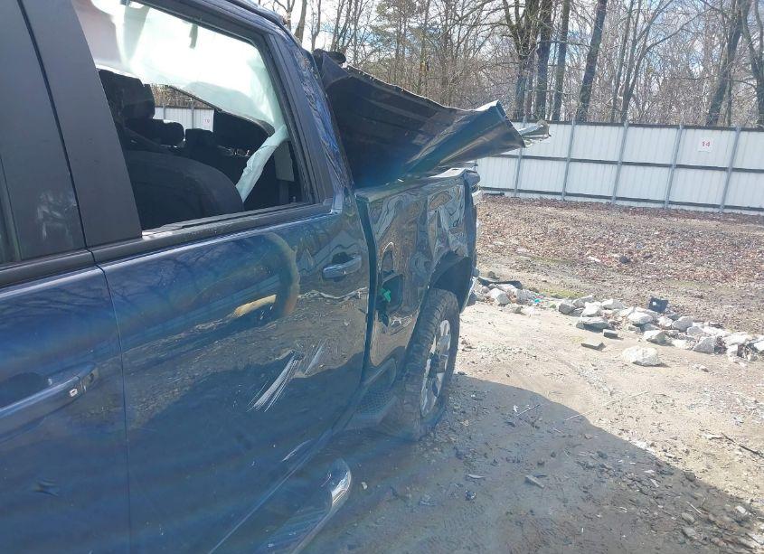 Photo 8 of 2022 Chevrolet Silverado 2500HD 4WD STANDARD BED LT (VIN 1GC4YNEY3NF135127)