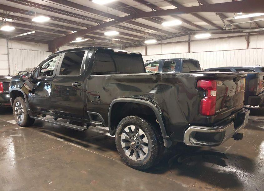 Photo 3 of 2021 Chevrolet Silverado 2500HD 4WD STANDARD BED LT (VIN 1GC4YNEY4MF109456)