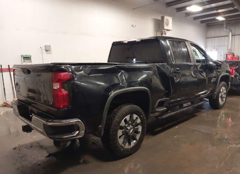 Photo 4 of 2021 Chevrolet Silverado 2500HD 4WD STANDARD BED LT (VIN 1GC4YNEY4MF109456)