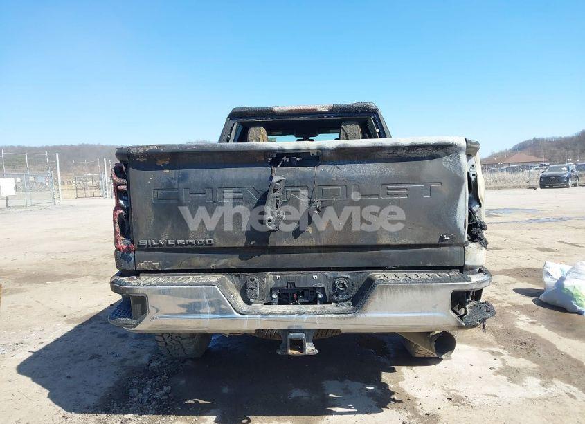 Photo 8 of 2023 Chevrolet Silverado 2500HD 4WD STANDARD BED LT (VIN 1GC4YNEY6PF146190)