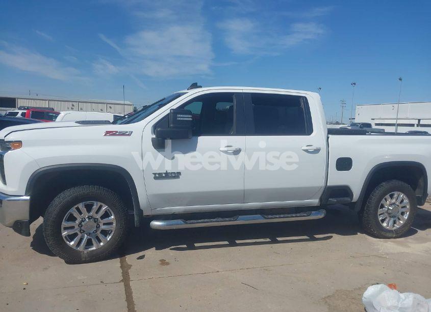 Photo 16 of 2020 Chevrolet Silverado 2500HD 4WD STANDARD BED LT (VIN 1GC4YNEY7LF111393)