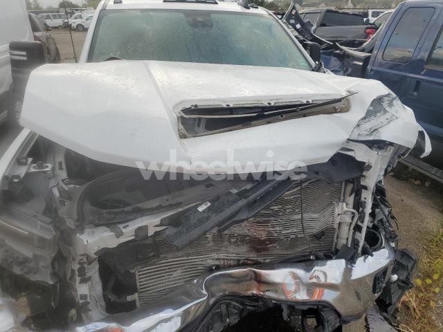 Photo 3 of 2024 CHEVROLET SILVERADO K2500 HEAVY DUTY LT (VIN 1GC4YNEY8RF146064)