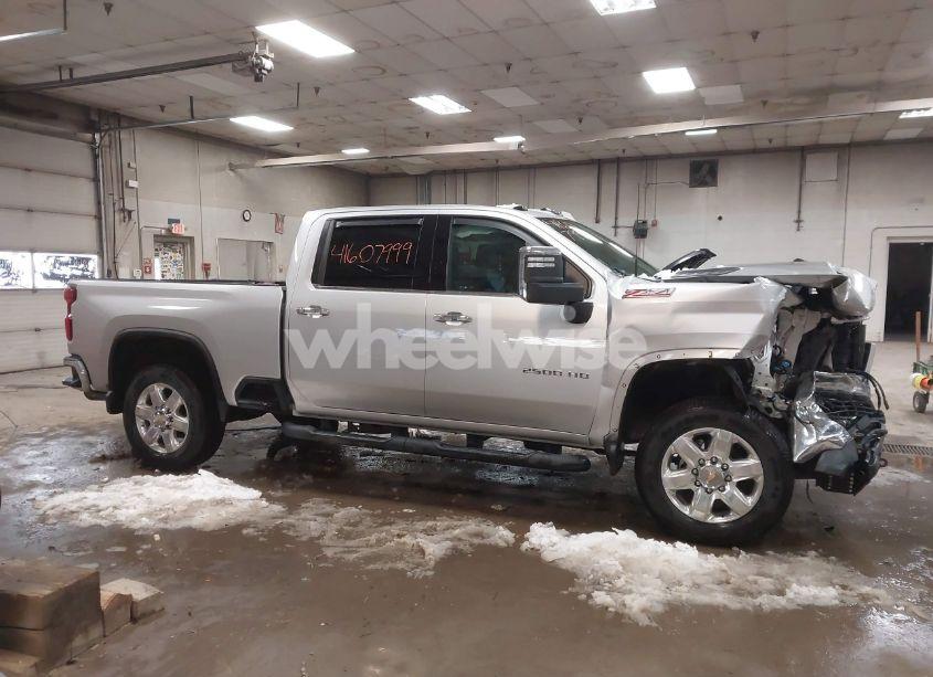 Photo 13 of 2021 Chevrolet Silverado 2500HD 4WD STANDARD BED LTZ (VIN 1GC4YPE74MF249946)