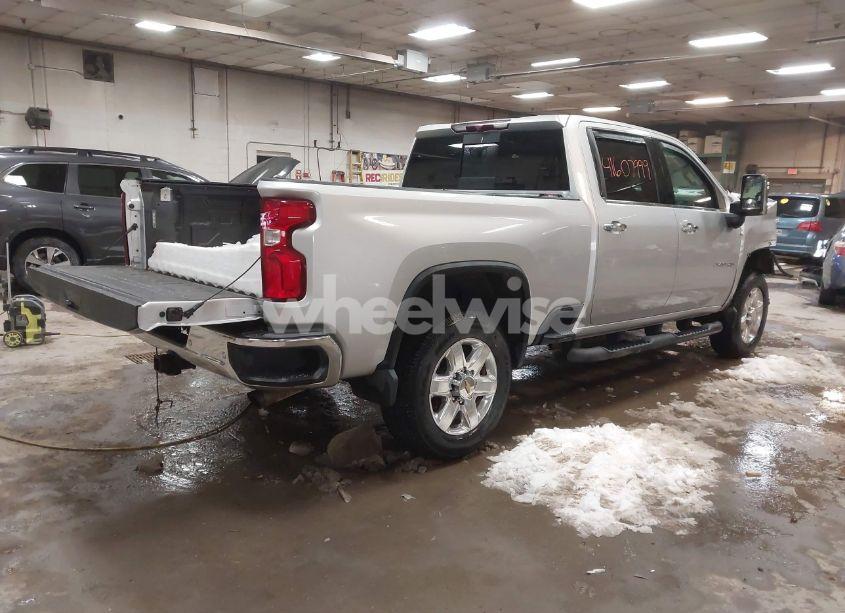 Photo 4 of 2021 Chevrolet Silverado 2500HD 4WD STANDARD BED LTZ (VIN 1GC4YPE74MF249946)