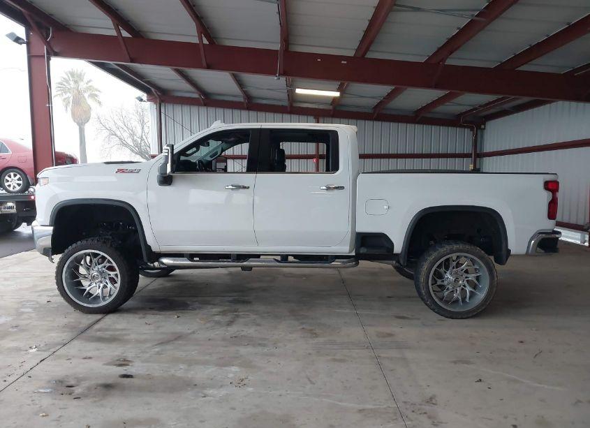 Photo 14 of 2022 Chevrolet Silverado 2500HD 4WD STANDARD BED LTZ (VIN 1GC4YPE76NF175253)