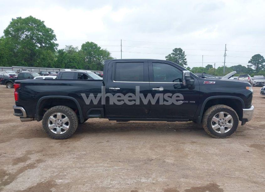 Photo 13 of 2021 Chevrolet Silverado 2500HD 4WD STANDARD BED LTZ (VIN 1GC4YPEY0MF106694)
